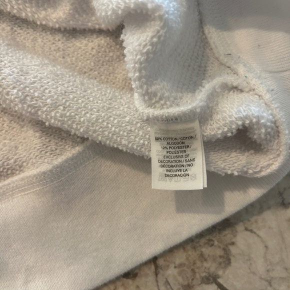 VS Long Sleeve Lace Heart Graphic Sweatshirt Medium - Picture 6 of 11